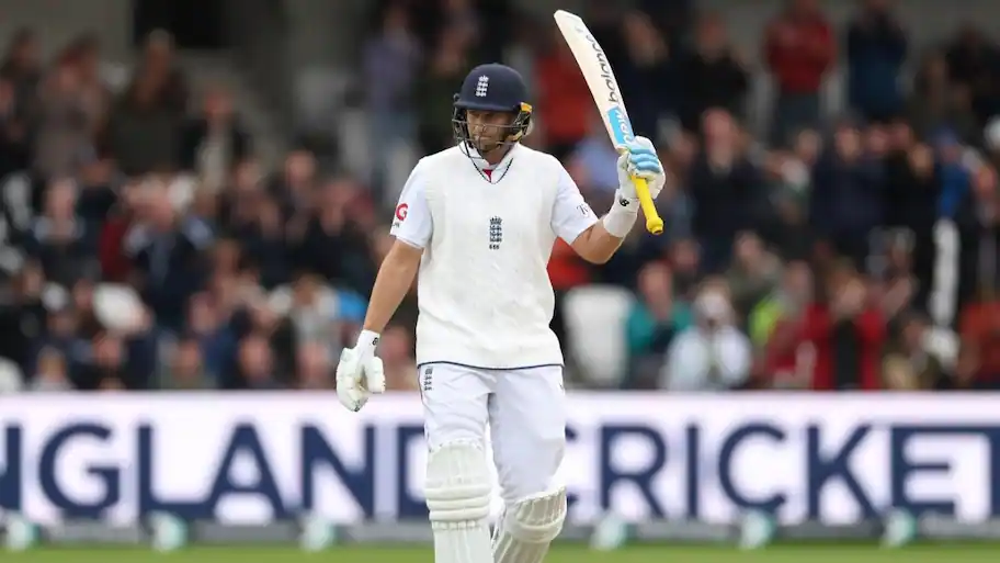 Behind these two leading legends, Indian batting icon Sachin Tendulkar holds the third spot