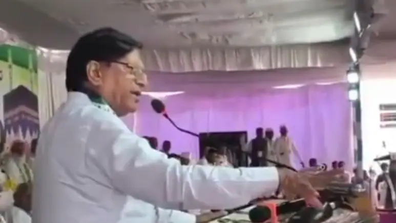 Just two days after a Karnataka minister resigned over corruption allegations, the opposition