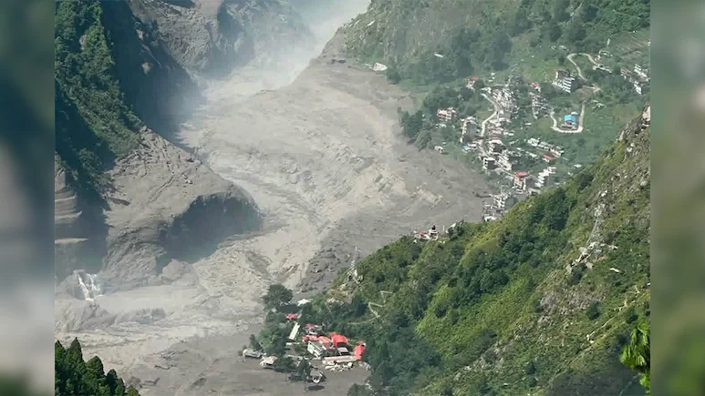 As flash floods hit in Nepal, authorities in UP and Bihar have stepped up preparations to deal