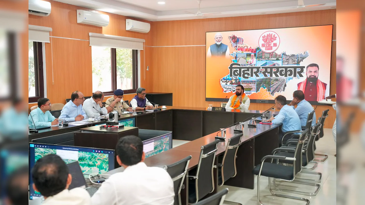 As flash floods hit in Nepal, authorities in UP and Bihar have stepped up preparations to deal