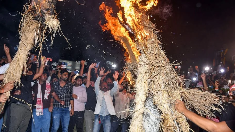 They garner votes from Jharkhand but develop only their own families, so one cannot expect much