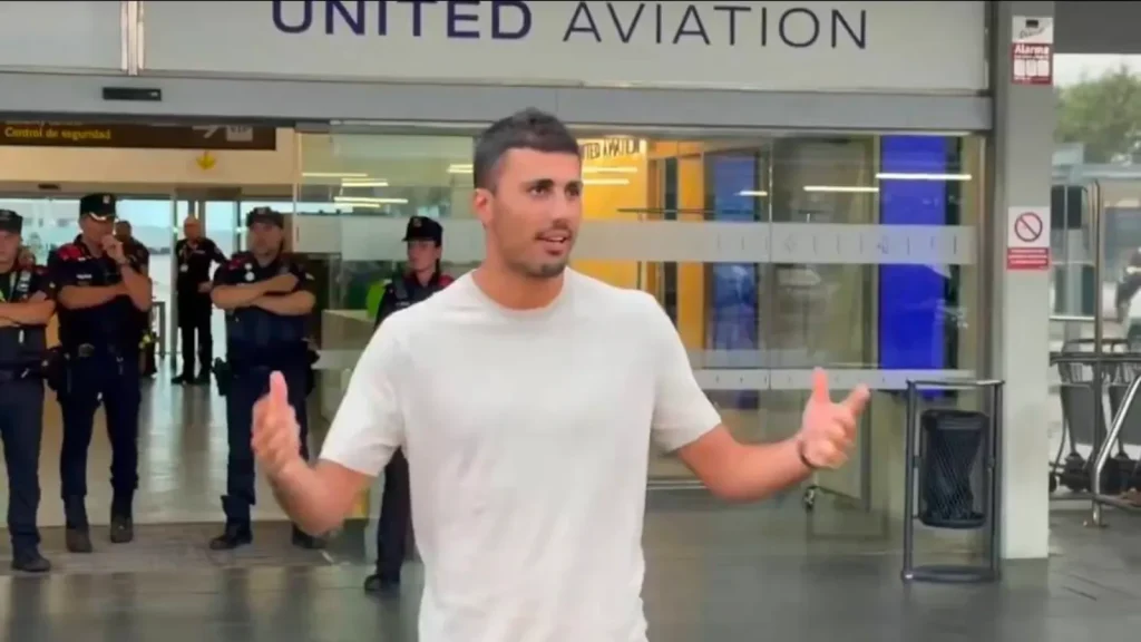 Spain's World Cup-winning captain Rodri arrived in Barcelona on Monday to sign a contract with the La
