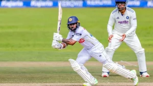 Sri Lanka wicketkeeper-batter Niroshan Dickwella extended an unwanted Test cricket record on Day 3