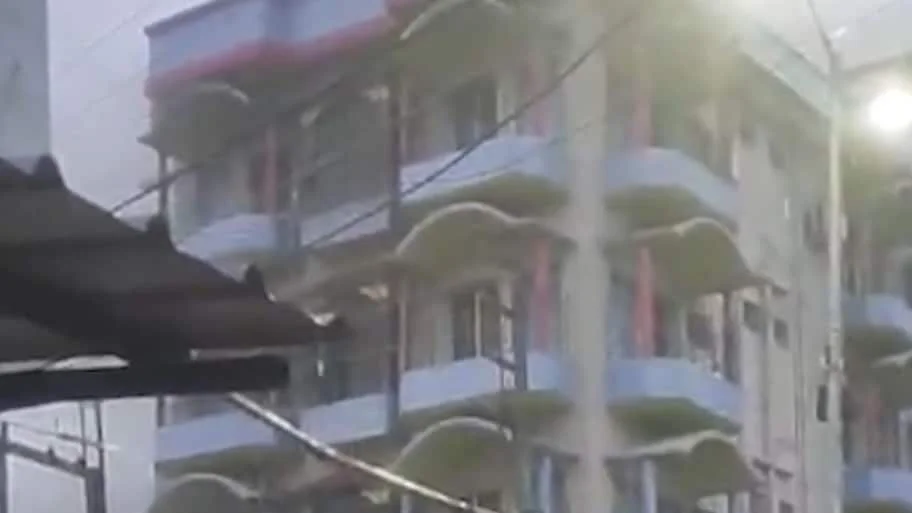 At least six people were killed and several others critically injured in a major fire that broke out