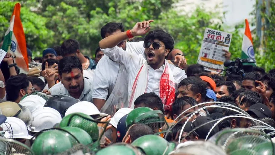 Gandhi said the youth are India's future and asked Soren to hear their concerns and take appropriate