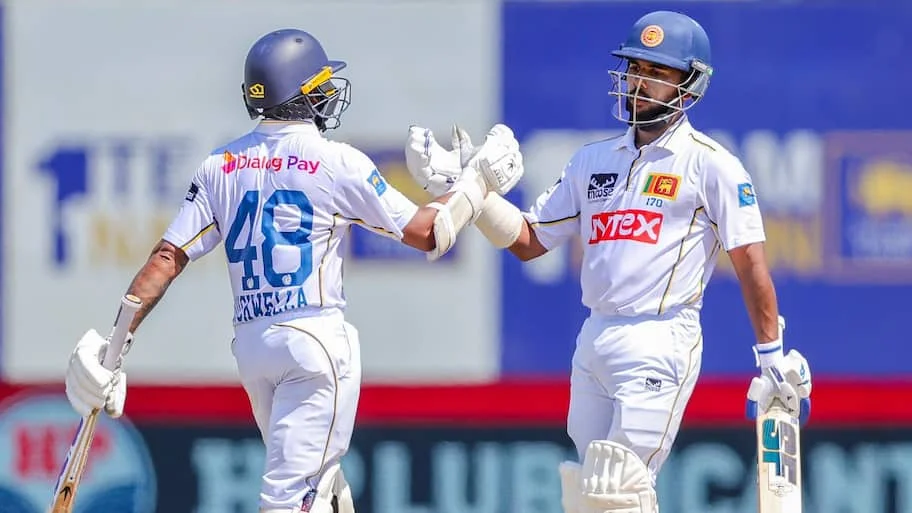 Resuming from 99/5, Sri Lanka looked in danger of conceding a massive first-innings deficit