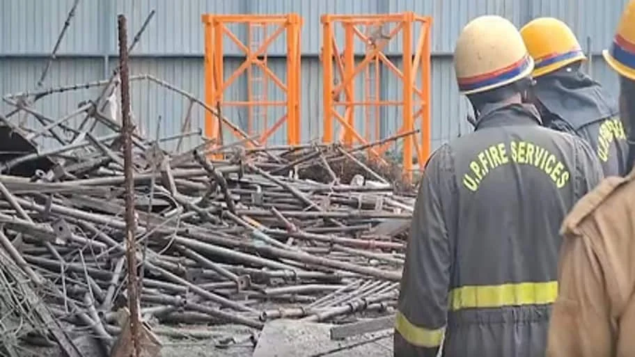 The accident took place around 7 am at the Omaxe Mall commercial construction site in Rukmani Vihar