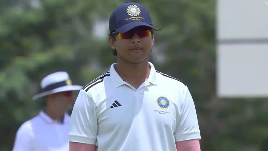 Kumar Kushagara replaced Kishan behind the stumps, while Sooryavanshi took over as the stand