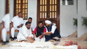 AAP MLAs Protest With Rice Bags In Delhi Assembly To Flag 'Scam', BJP Replies