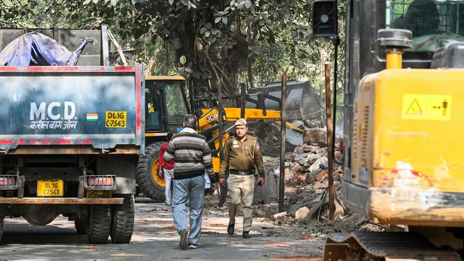 One person died and several people were injured after a wall of an old building collapsed in the Karol