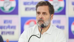 The Bharatiya Janata Party (BJP) has accused the Congress of offering Rs 25,000 to social media