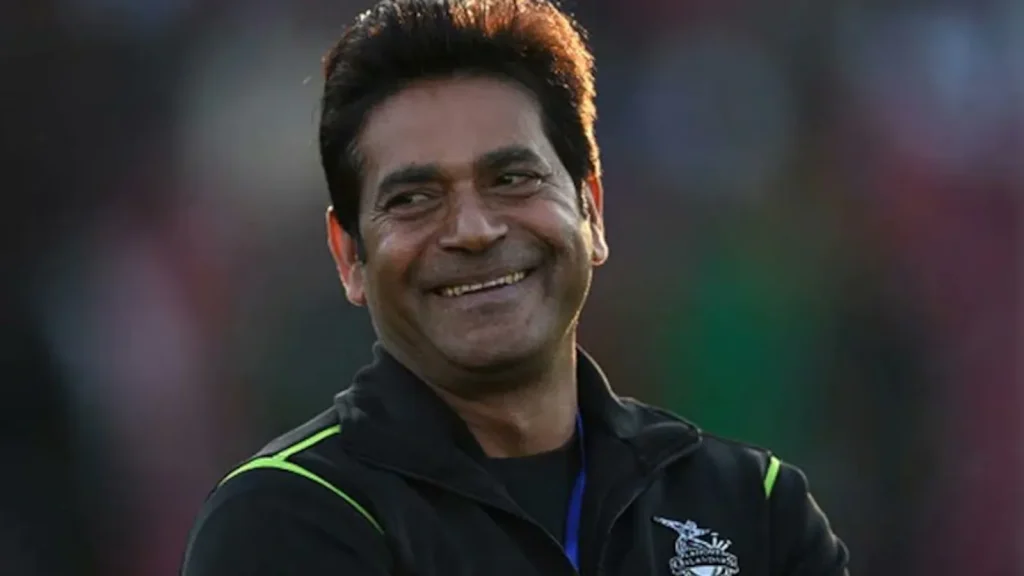 Former Pakistan all-rounder Rashid Khan has sarcastically advised the Pakistan Cricket Board