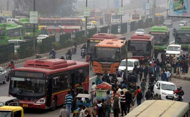 Delhi Bans Bus Strikes For 6 Months, Commuters receives Relief