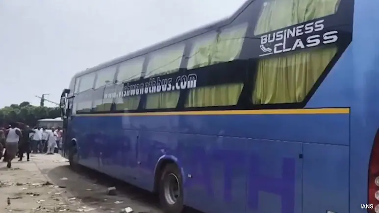 However, the conductor allegedly prevented her from leaving and locked the door