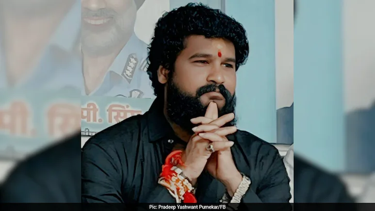 Local Shiv Sena (UBT) leader Pradeep Purnekar died in a hospital after unidentified assailants
