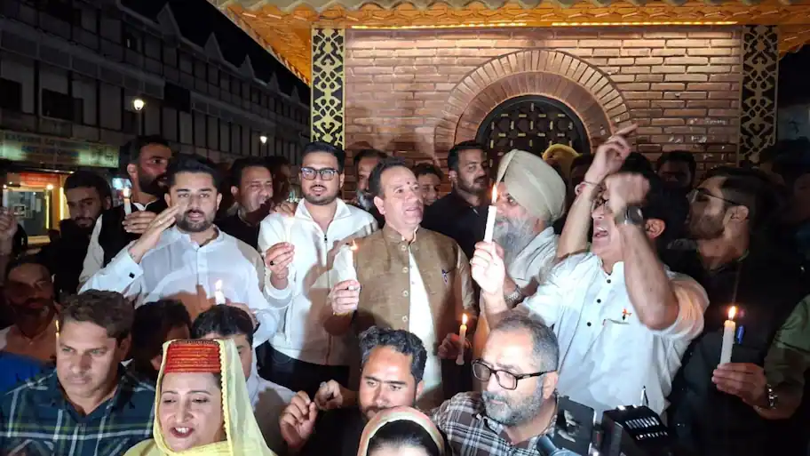Decades later, the same location proudly hosted open celebrations for PM Modi’s 76th birthday