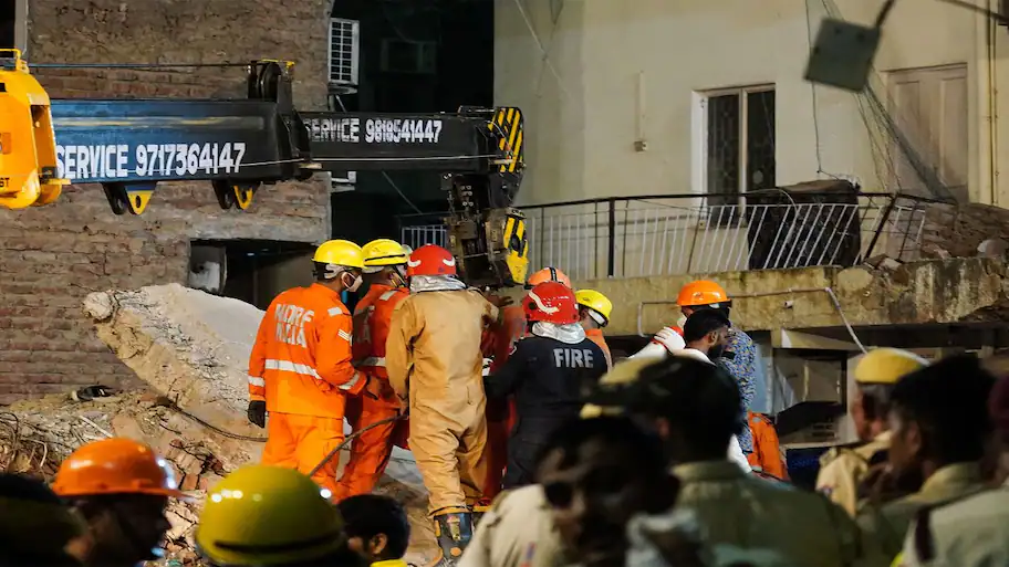 How many Delhi buildings are death traps? How fatal Satya Niketan PG escaped MCD's safety survey