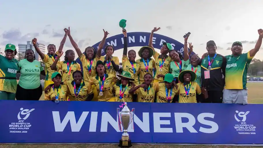 Nigeria held their nerve in a tense final against Zimbabwe to register a four-run victory