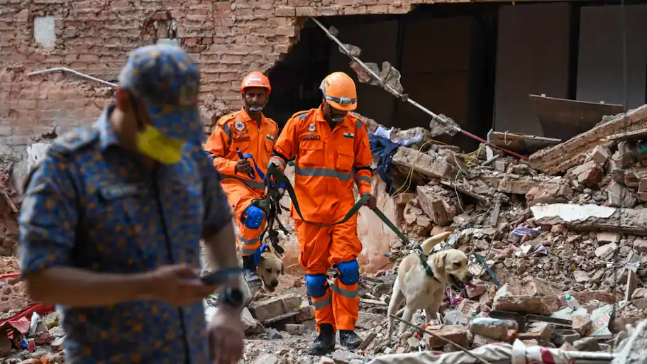 Rescue operations at the site of the Satya Niketan building collapse in south Delhi ended