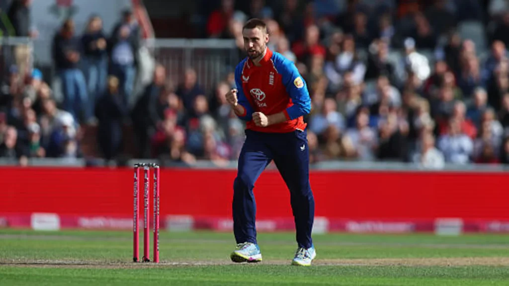 Will Jacks starred with both bat and ball as England overwhelmed Sri Lanka by 89 runs