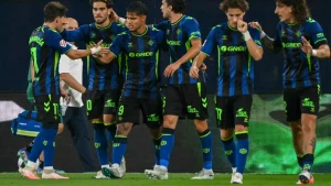 Real Betis secured a 2-1 victory at Villarreal on Monday to move third in La Liga and leave