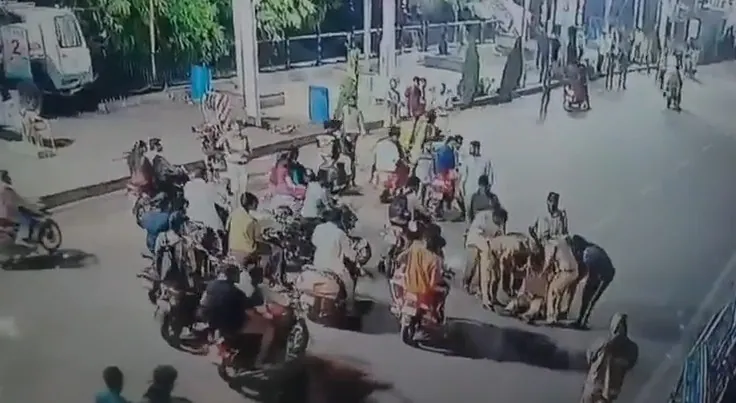 Cop On Ganesh Immersion Duty In Hyderabad Knocked Down By Bike, Dies