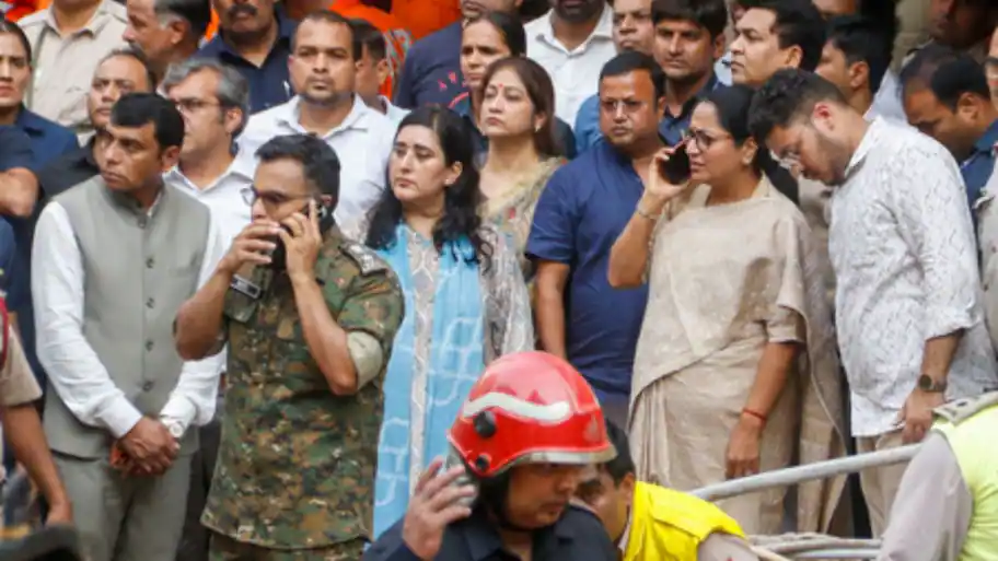 Delhi Chief Minister Rekha Gupta has initiated a magisterial inquiry into the recent collapse