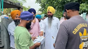 AAP continues to take CM Mann govts 4.5-year report card door-to-door across Punjab — 'Mann De