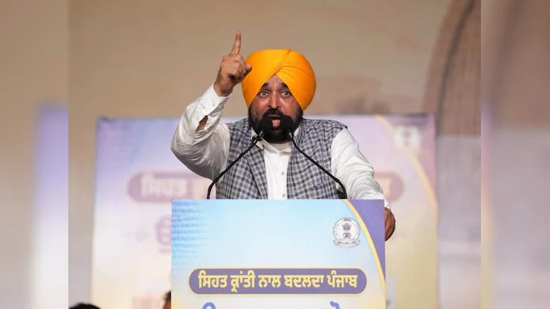 'Don't Travel Alone': Punjab raises concerns over Cops, Opposition Targets Bhagwant Mann