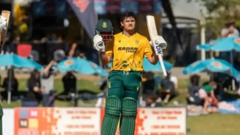 Namibia nearly surprises South Africa again, but Pretorius' maiden T20I ton saves Proteas