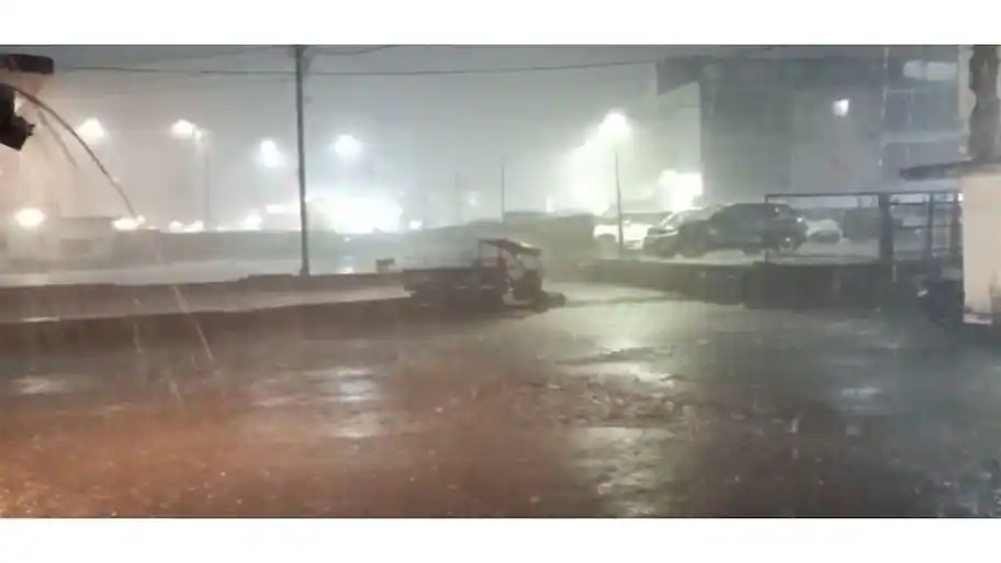IMD issues heavy rain warning for UP, Bihar & Uttarakhand — Brace for impact