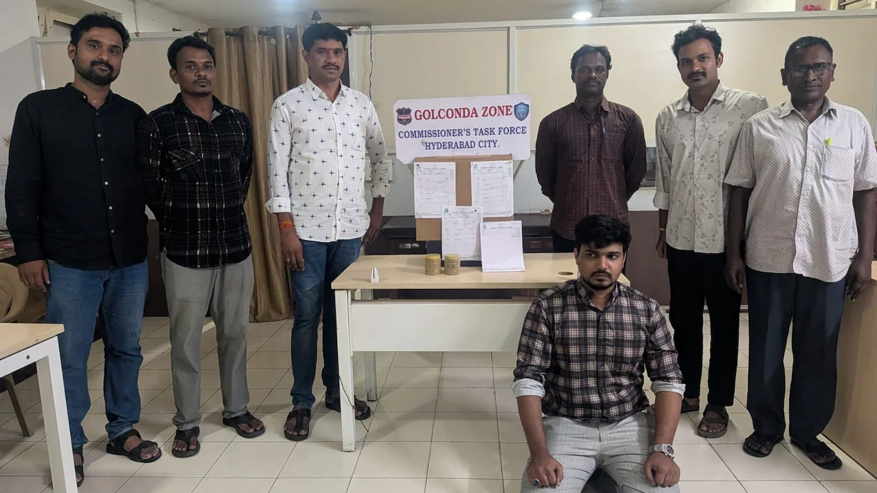 12th Pass Hyderabad 'Doctor' Arrested For Running Clinic, Mother, Brother On The Run