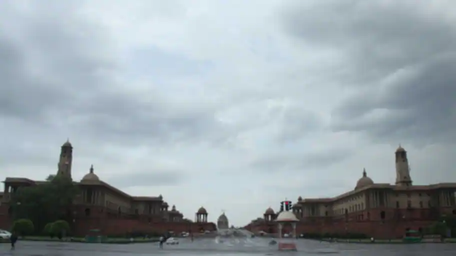 Delhi-NCR to see cloudy, pleasant weather; rain alerts issued in several states