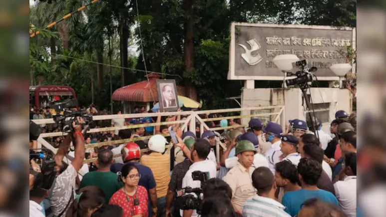 But the larger question that has now emerged is this: Can West Bengal finally receives rid