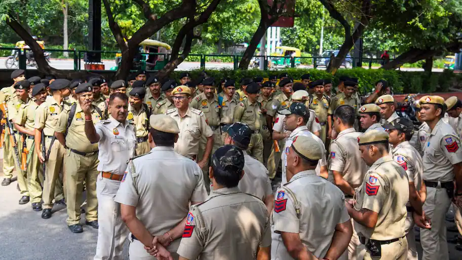 16-year-old seeking work to support her family gang-raped, killed in Delhi — Betrayed by friend