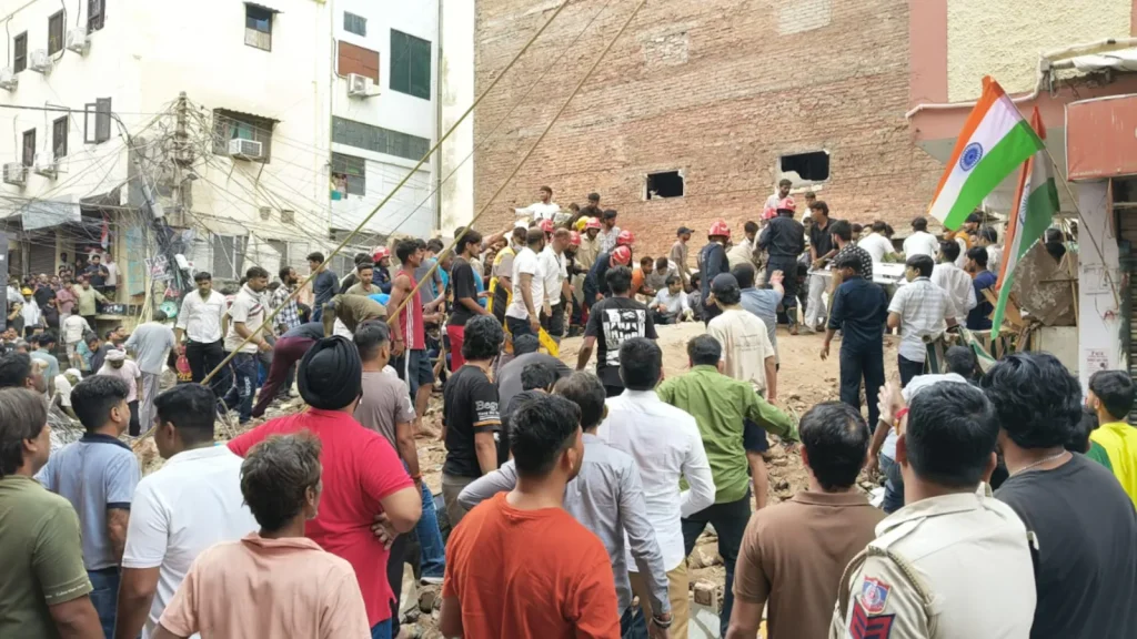 A building collapsed near Satya Niketan in southwest Delhi on Sunday afternoon, with several