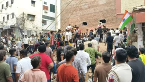 A building collapsed near Satya Niketan in southwest Delhi on Sunday afternoon, with several