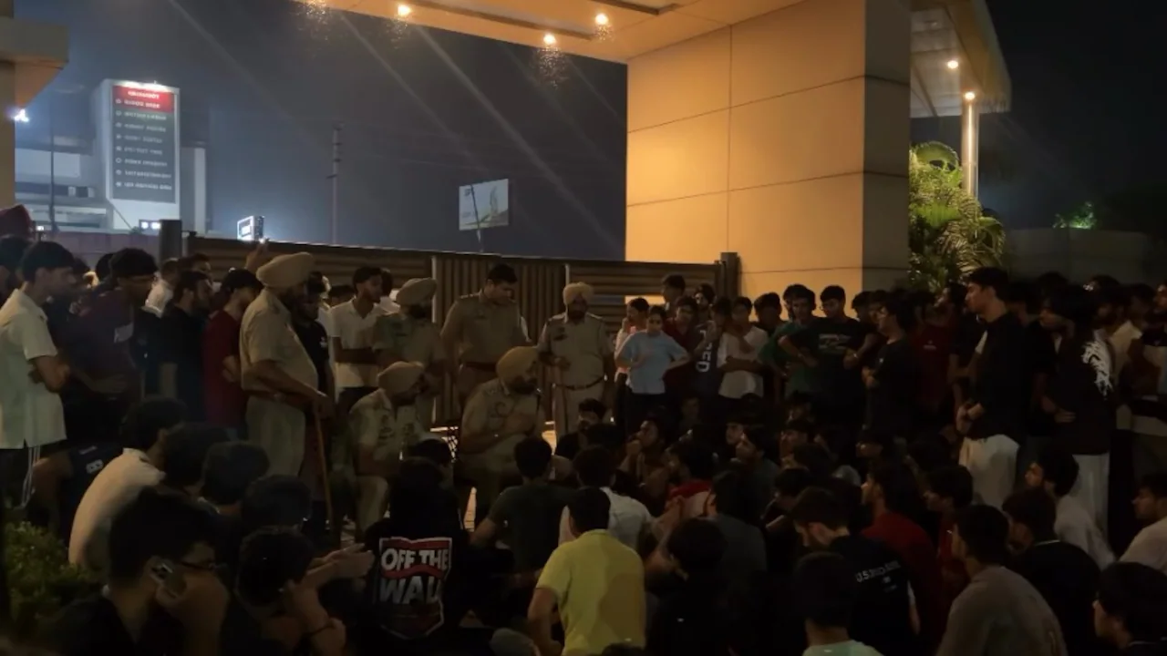 Students also claimed that screams were heard from a girls' hostel