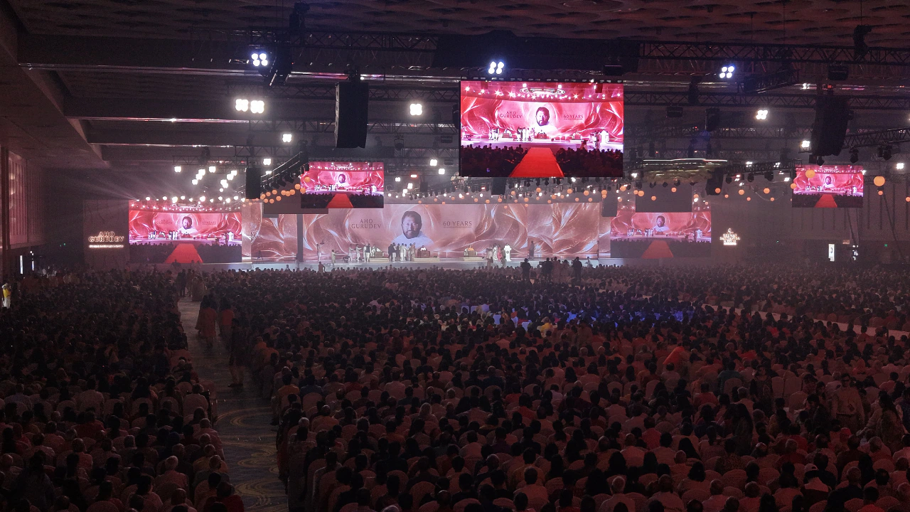 11 Professionals Take Lifelong Vow, 60 Projects Launched as Gurudevshri Rakeshji Turns 60