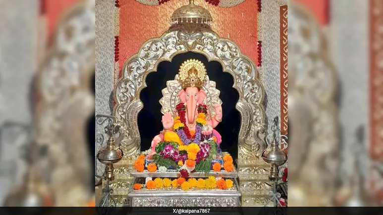 Mumbai Chawl's Ganpati Pandal Takes Visitors Back To 19th Century
