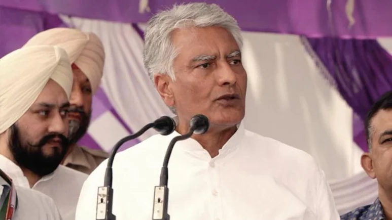Former Punjab BJP president Sunil Jakhar has categorically dismissed rumours of his return