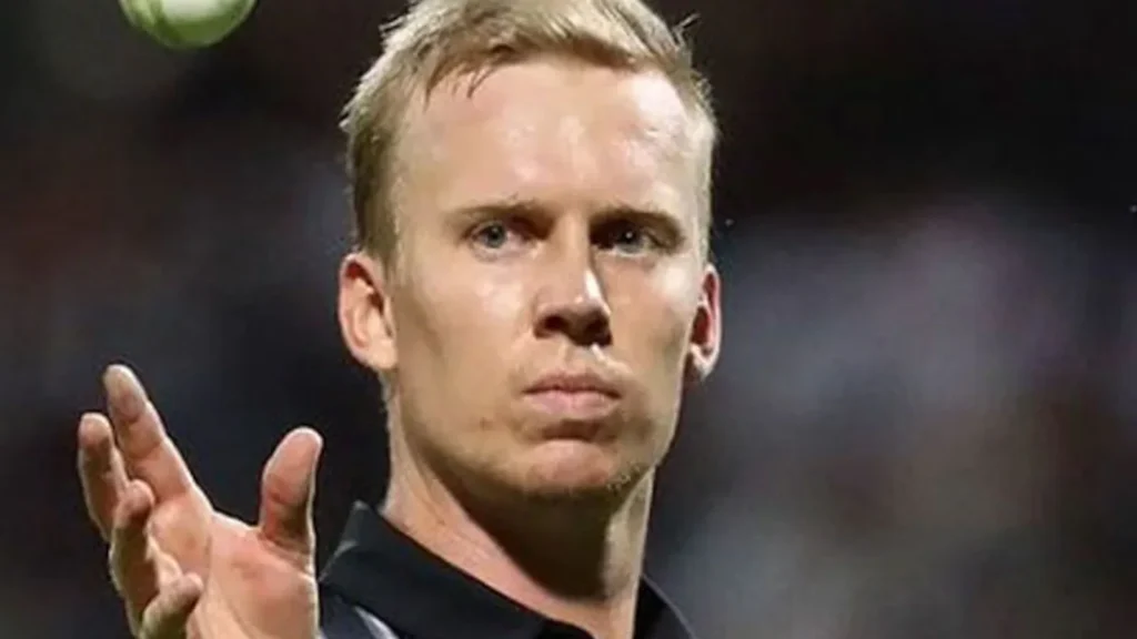 But opposition from the club's fan base forced the club's management to cancel the signing