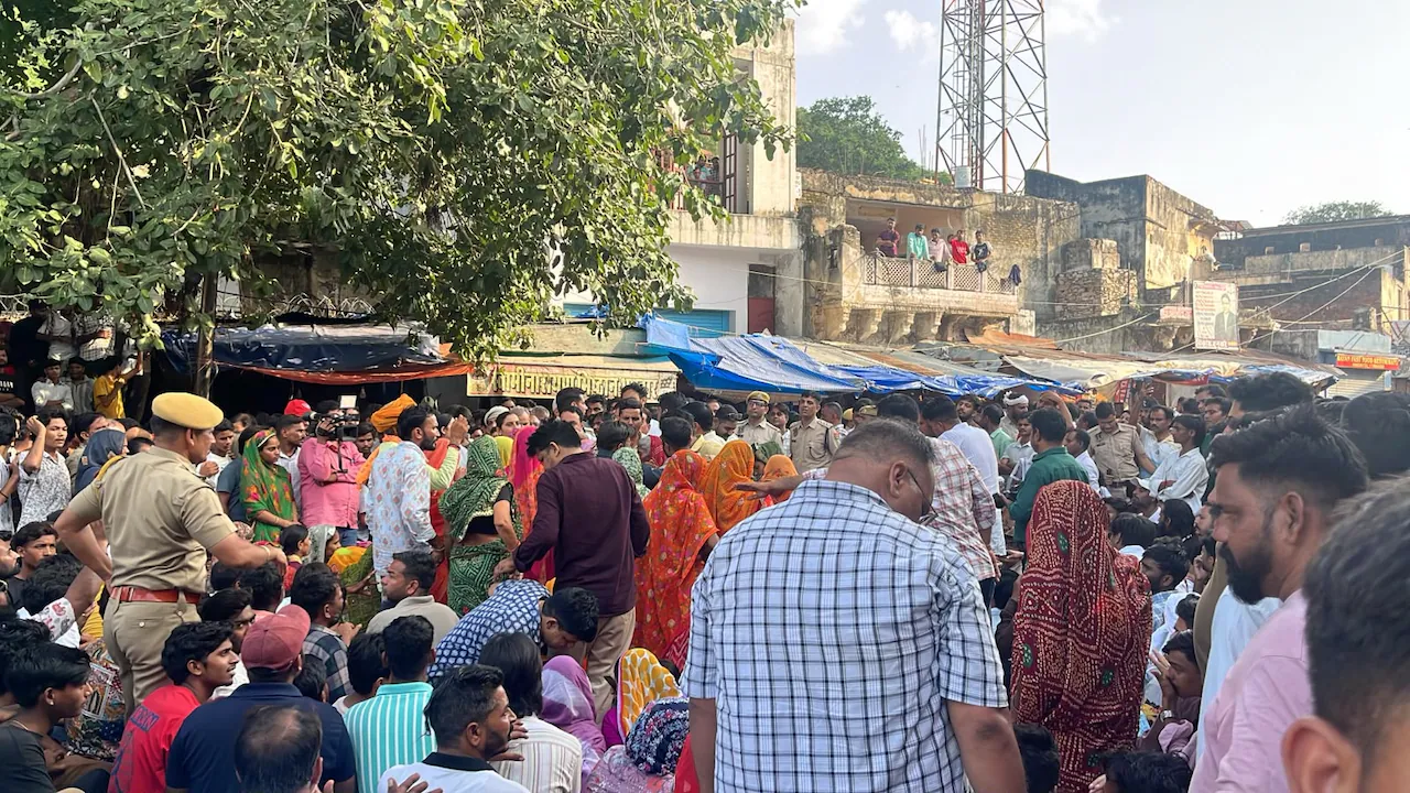 Traders pulled down shutters, elephant rides at Amer Fort and tourist movement were stopped