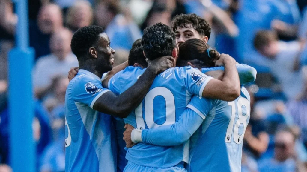 Catch ‘The Manchester Derby' between Manchester United and Manchester City in the Premier