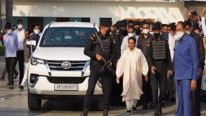And now Mayawati has opened the door of the Bahujan Samaj Party to her niece instead, as