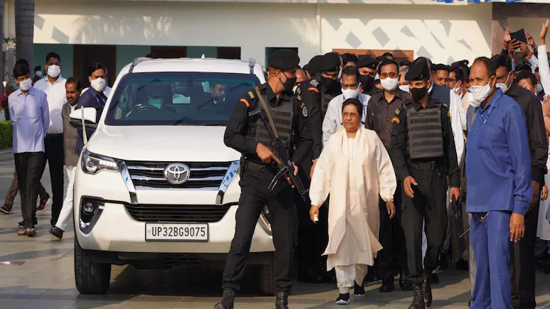 And now Mayawati has opened the door of the Bahujan Samaj Party to her niece instead, as