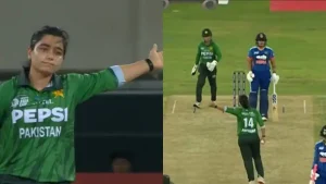 Pakistan slipped from 27 without loss to 55 all out, losing six wickets for only 12 runs