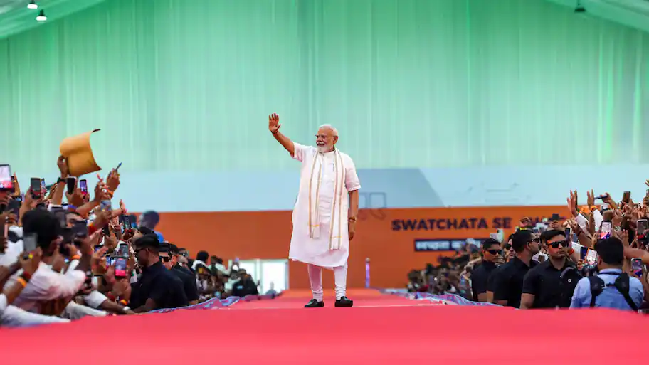 Fake PMO official detained with armed bodyguard at PM Modi event venue in Mumbai