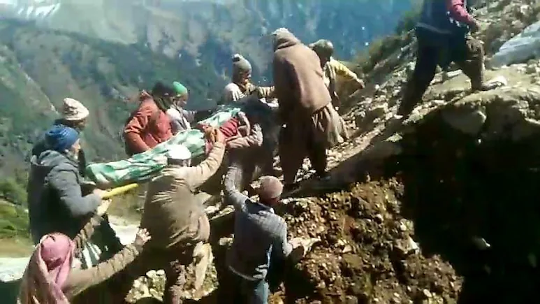 1 Dead, 3 Critical After Landslide Hits Construction Site In J&K