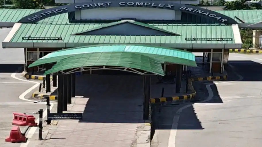 Srinagar Court awards life imprisonment to three convicts in 2022 murder case